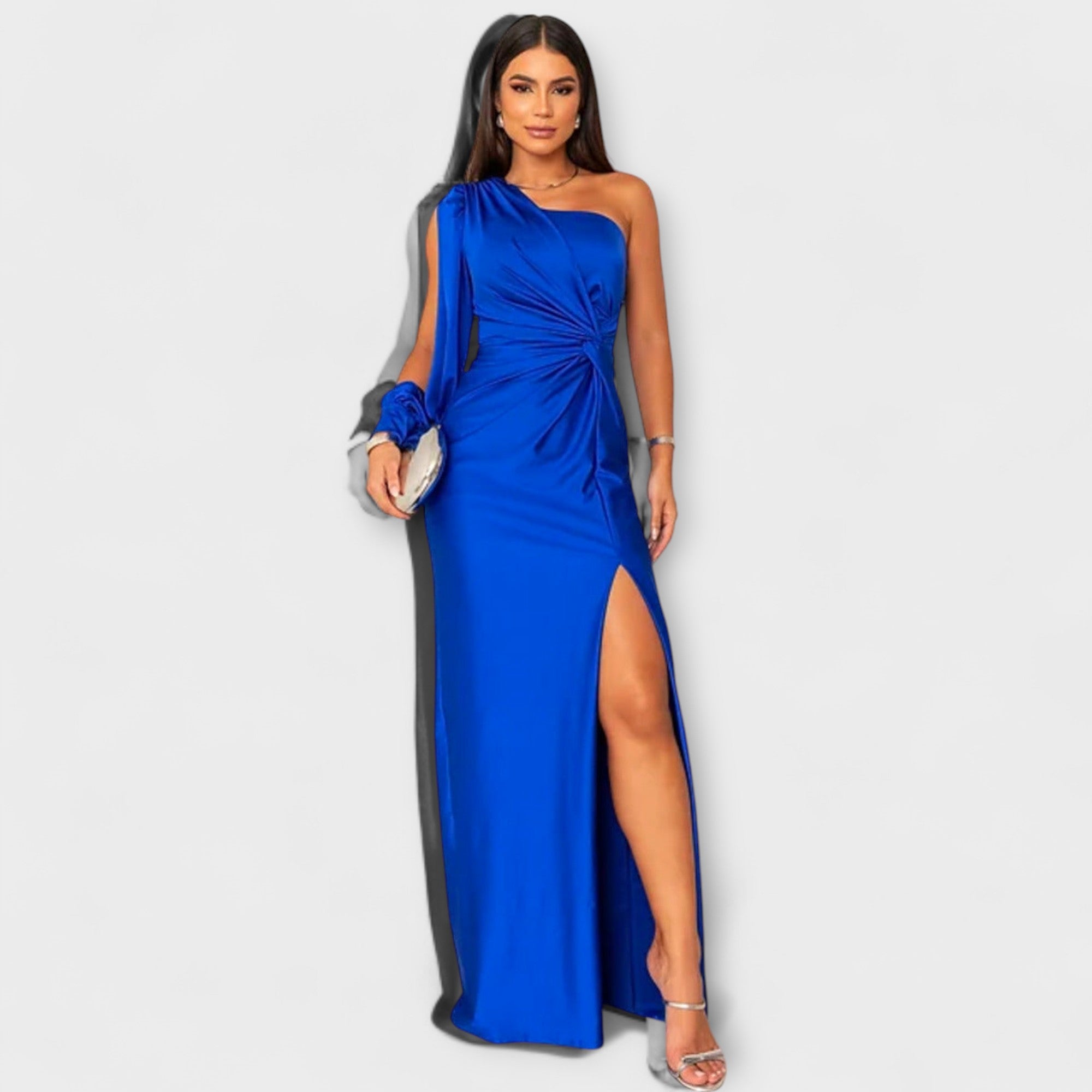 Julie – Elegantiškos suknelės su rafinuotumu