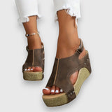 Mia – Vintage platforminiai sandalai