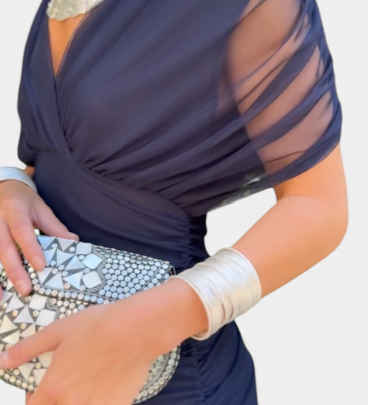 Eryzziah – Elegantiška suknelė su gėlių raštu