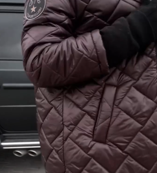Bogna | Elegantiška siuvinėta pūkinė striukė su gobtuvu
