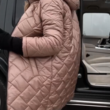 Bogna | Elegantiška siuvinėta pūkinė striukė su gobtuvu